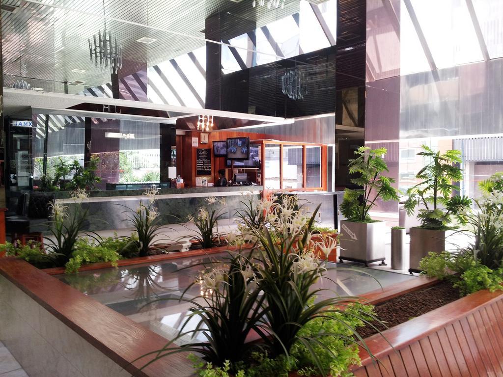Hotel Plaza Madrid เม็กซิโกซิตี้ ภายนอก รูปภาพ