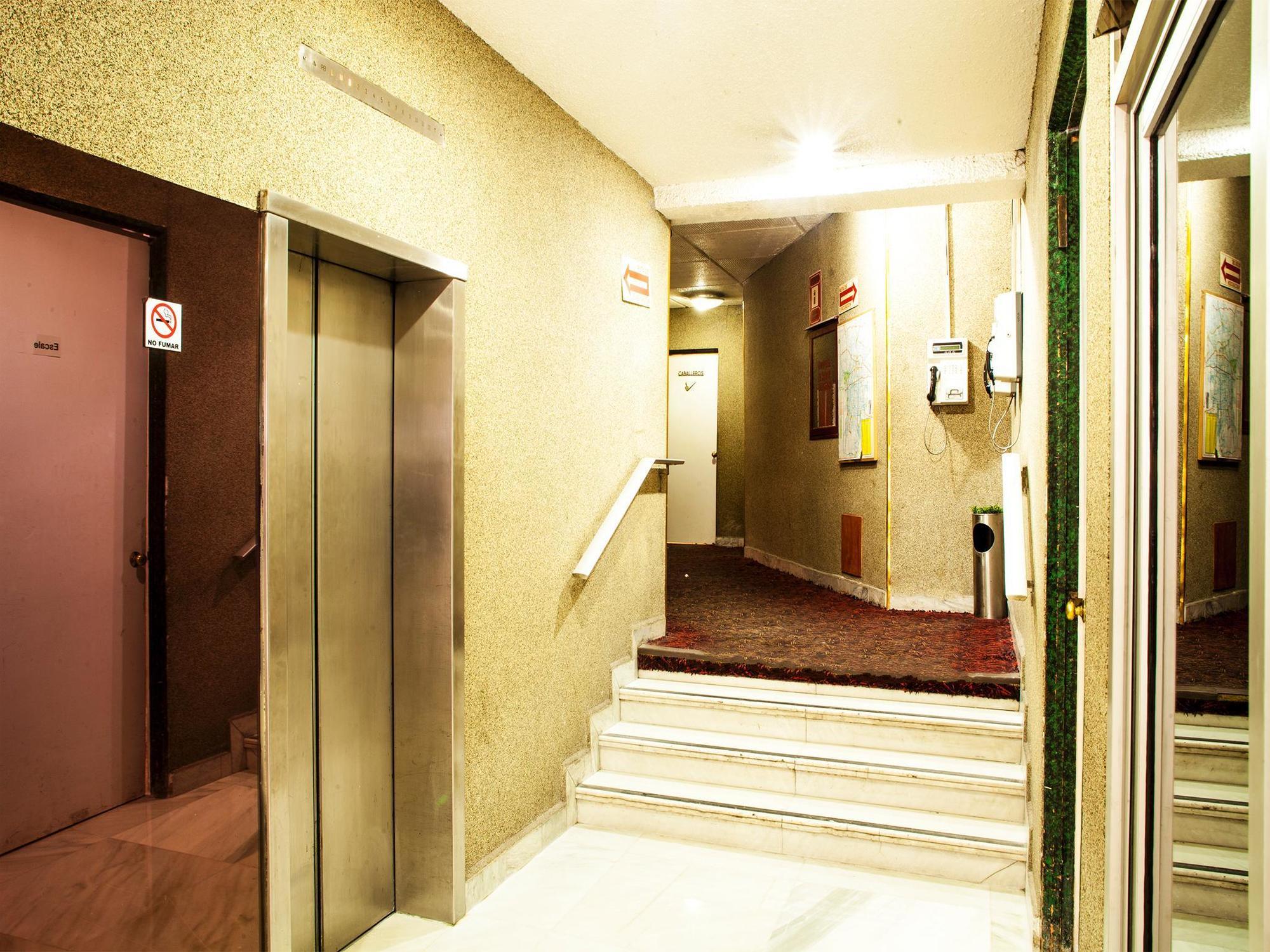 Hotel Plaza Madrid เม็กซิโกซิตี้ ภายนอก รูปภาพ