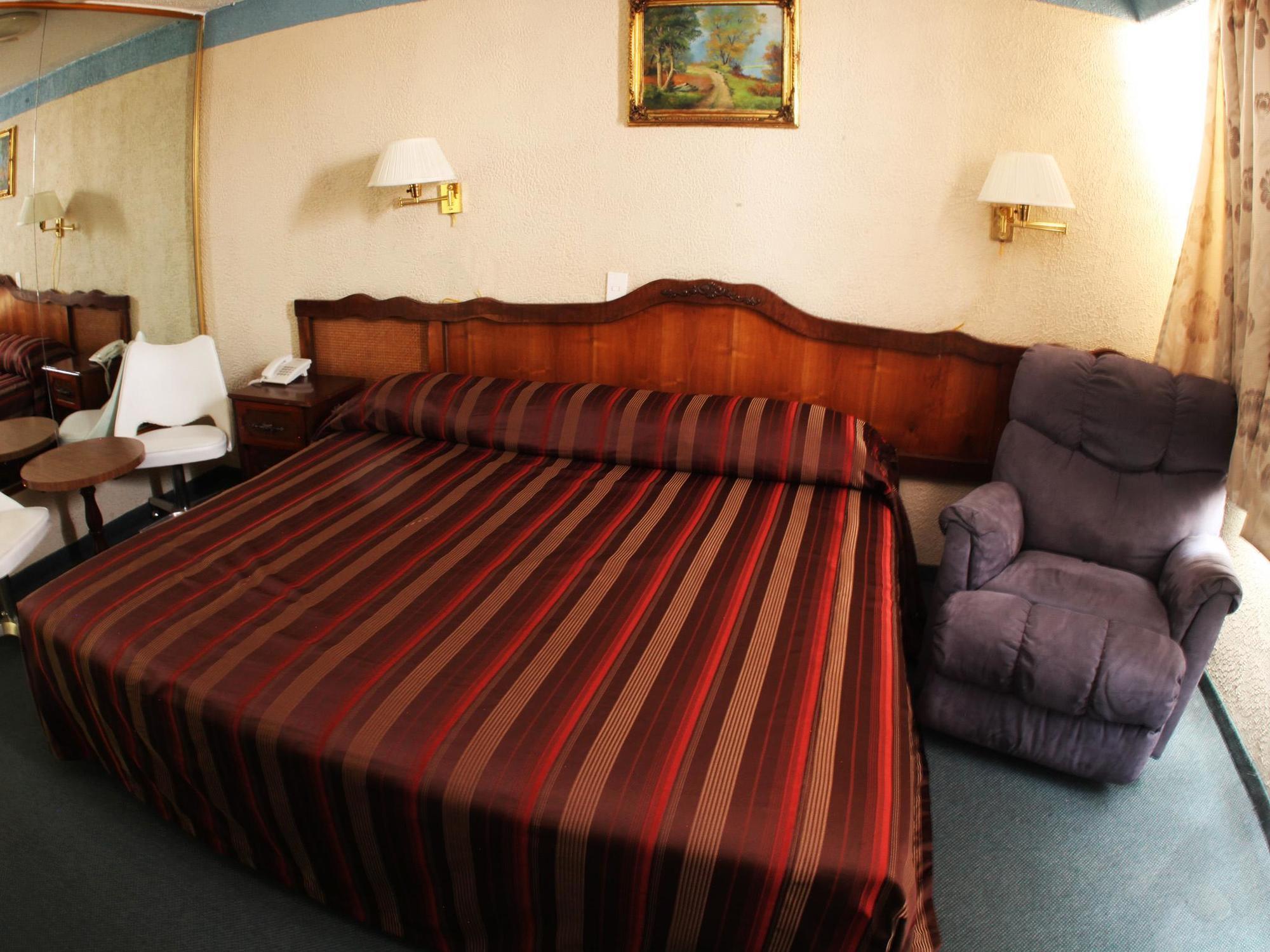 Hotel Plaza Madrid เม็กซิโกซิตี้ ภายนอก รูปภาพ