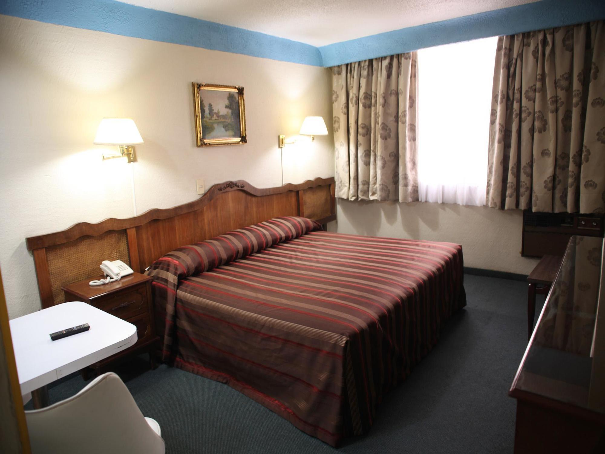Hotel Plaza Madrid เม็กซิโกซิตี้ ภายนอก รูปภาพ